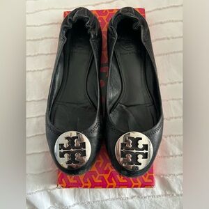 Tory Burch Reva flat